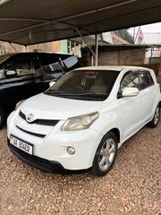 Toyota IST 2010 White for sale
