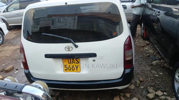 Toyota Probox 2004 White