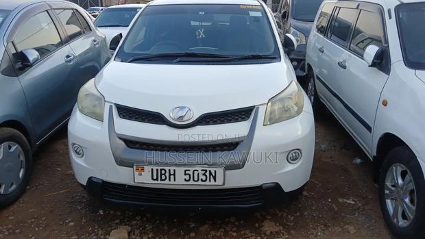 Toyota IST 2008 White