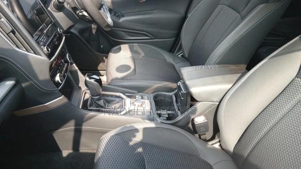 Subaru Forester 2018 White