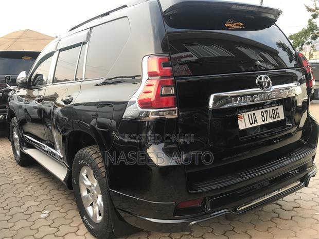 Toyota Land Cruiser Prado 2012 Black