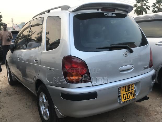 Toyota Corolla Spacio 2001 Silver