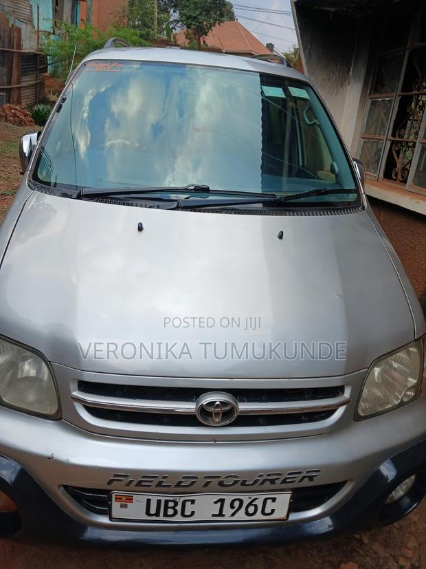 Toyota Noah 2.0 FWD (8 Seater) 2001 Silver