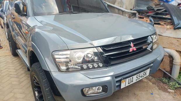 Mitsubishi Pajero 2007 Gray