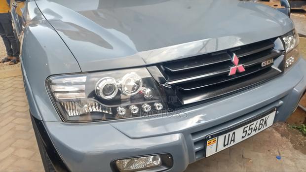 Mitsubishi Pajero 2007 Gray