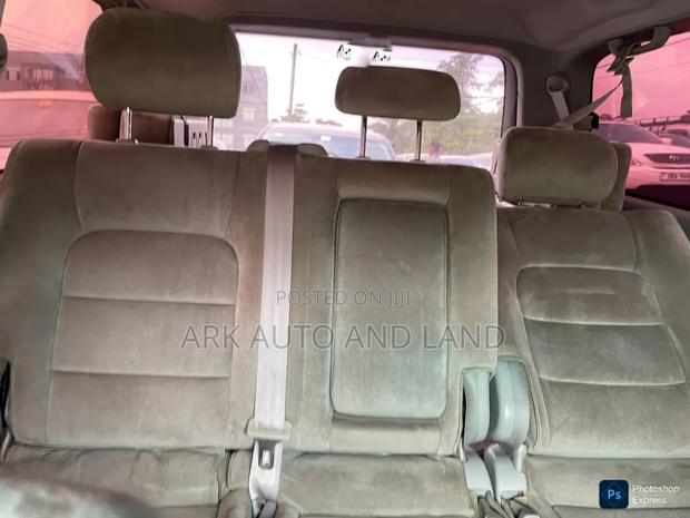 Toyota Land Cruiser 2002 Black