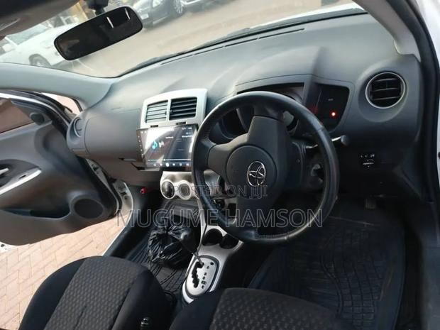 Toyota IST 2009 White