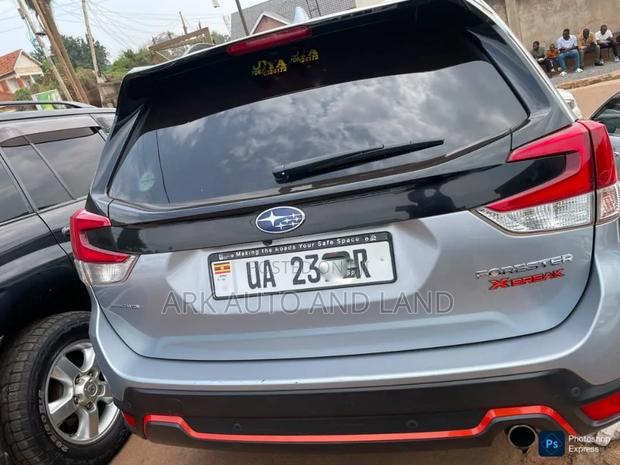 Subaru Forester 2019 Gray