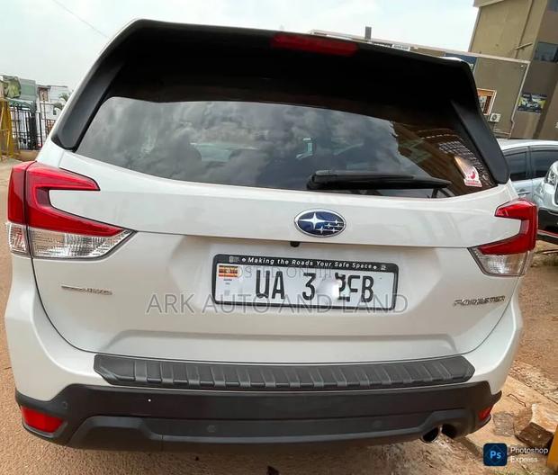Subaru Forester 2018 White
