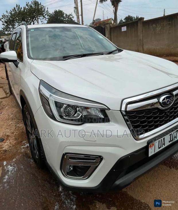 Subaru Forester 2018 White