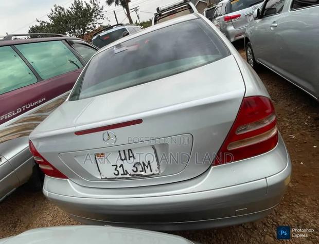 Mercedes-Benz C200 2002 Silver