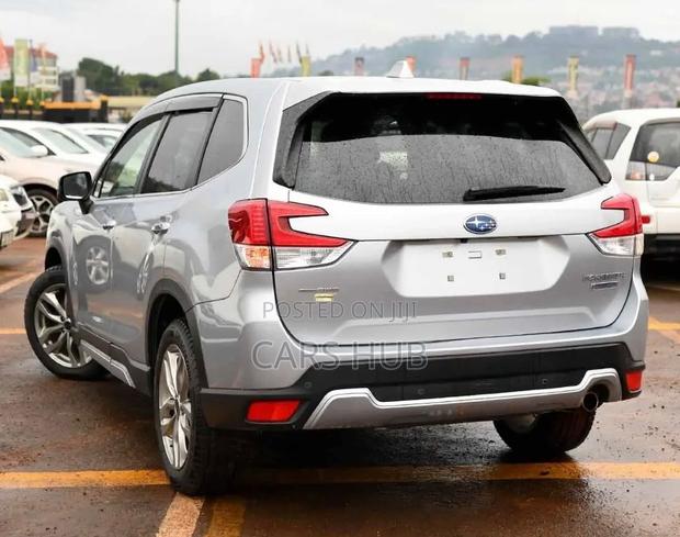 Subaru Forester 2.0XT Premium AWD 2018 Silver