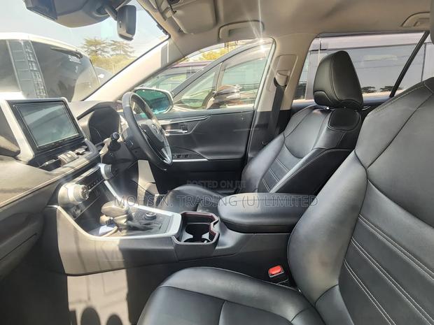 Toyota RAV4 2020 White
