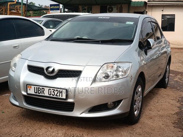 Toyota Auris 2009 Silver