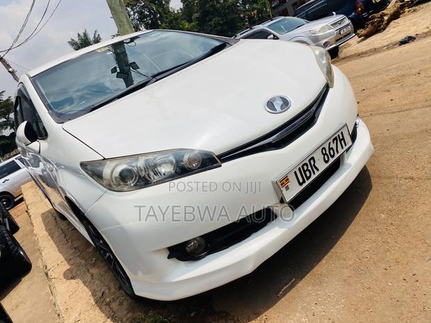 Toyota Wish 2010 White