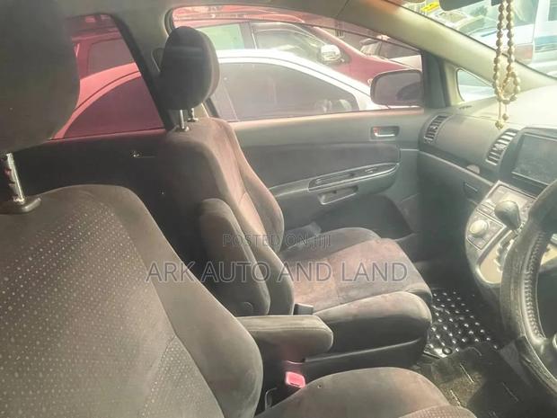 Toyota Wish 2008 Silver