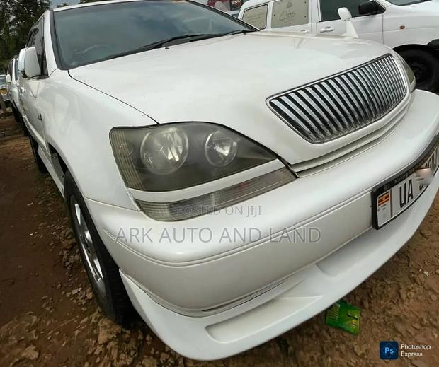 Toyota Harrier 2000 White