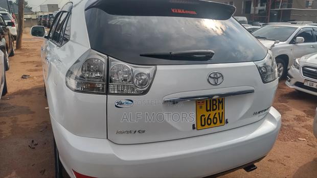 Toyota Harrier 2008 White