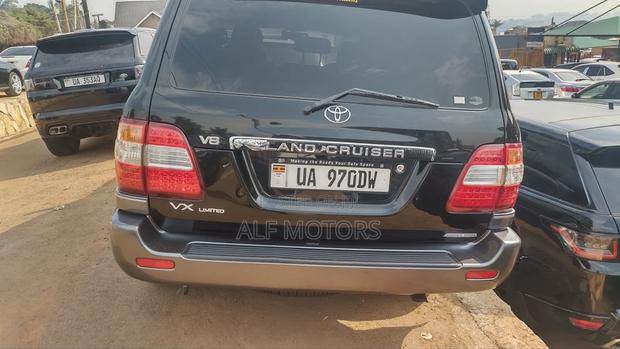 Toyota Land Cruiser Prado 2003 Black