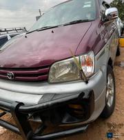 Toyota Noah 2001 Maroon for sale