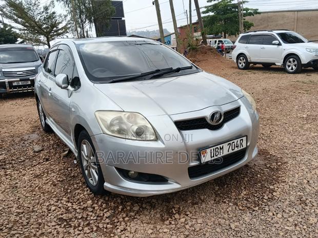 Toyota Auris 2009 Silver