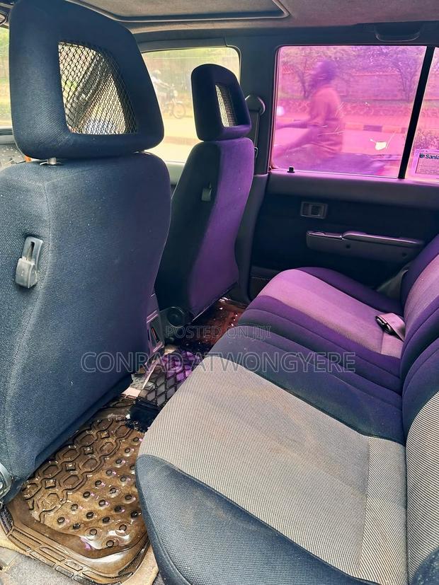 Toyota Hilux 1989 Burgundy
