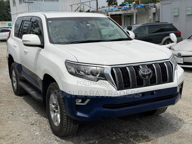 Toyota Land Cruiser Prado 2019 White