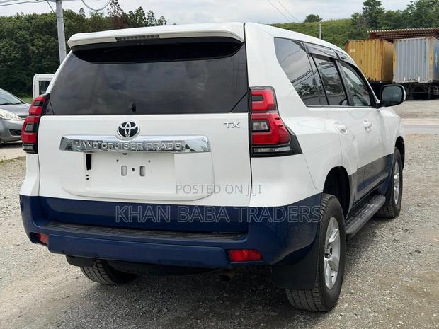 Toyota Land Cruiser Prado 2019 White
