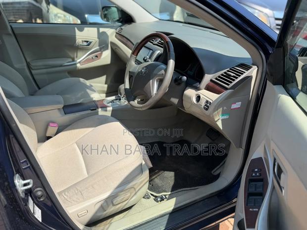 Toyota Premio 2012 Blue