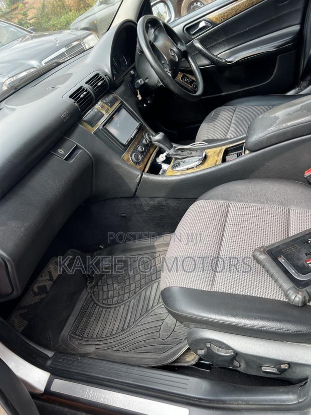 Mercedes-Benz C200 2004 Silver