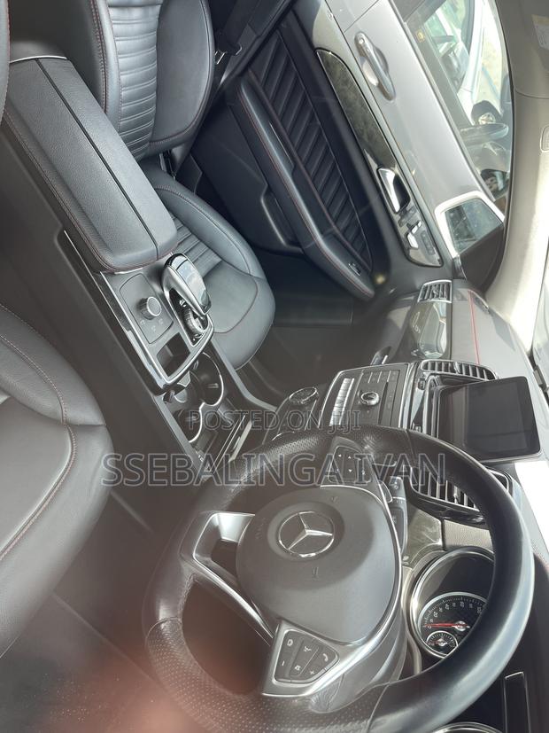 Mercedes-Benz GLE-Class 2019 White