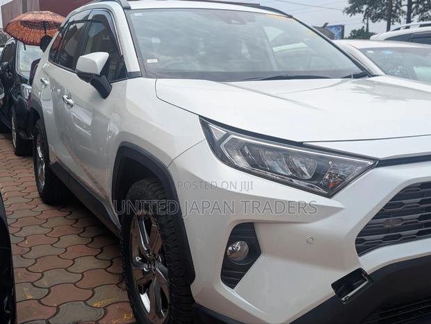 Toyota RAV4 2020 White