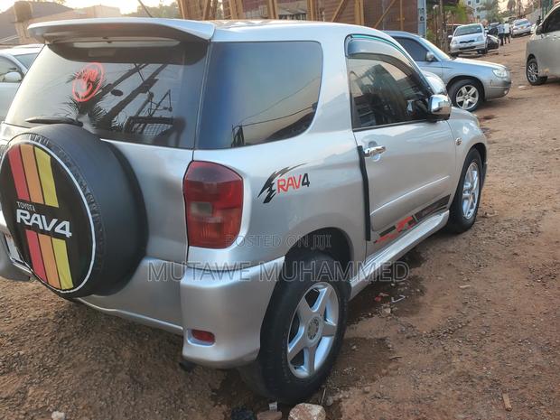Toyota RAV4 2005 Silver