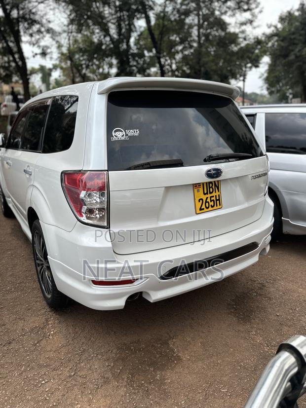 Subaru Forester 2010 Pearl