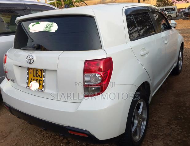 Toyota IST 2010 White