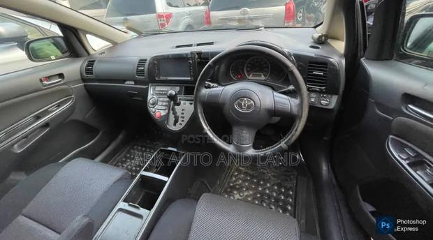 Toyota Wish 2004 Black