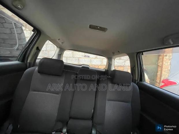 Toyota Wish 2004 Black