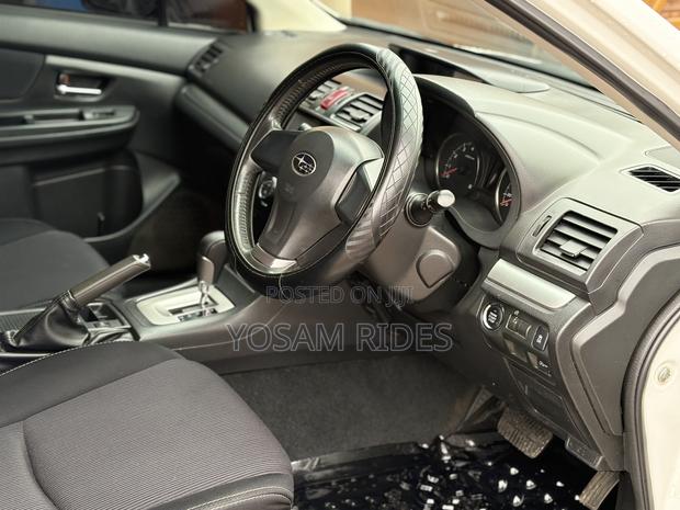 Subaru Impreza 2.0i 5-dr 2013 White