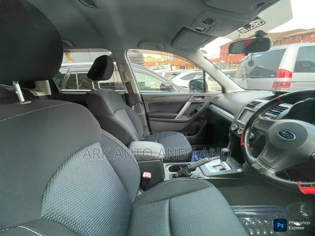 Subaru Forester 2016 Gray