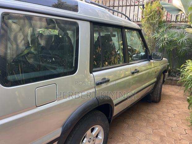 Land Rover Discovery Series II SE AWD 2002 Silver