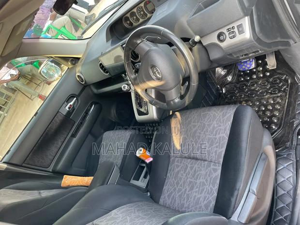 Toyota Corolla Rumion 2012 Silver