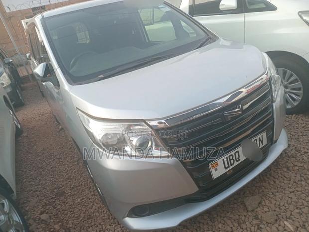 Toyota Noah 2014 Silver