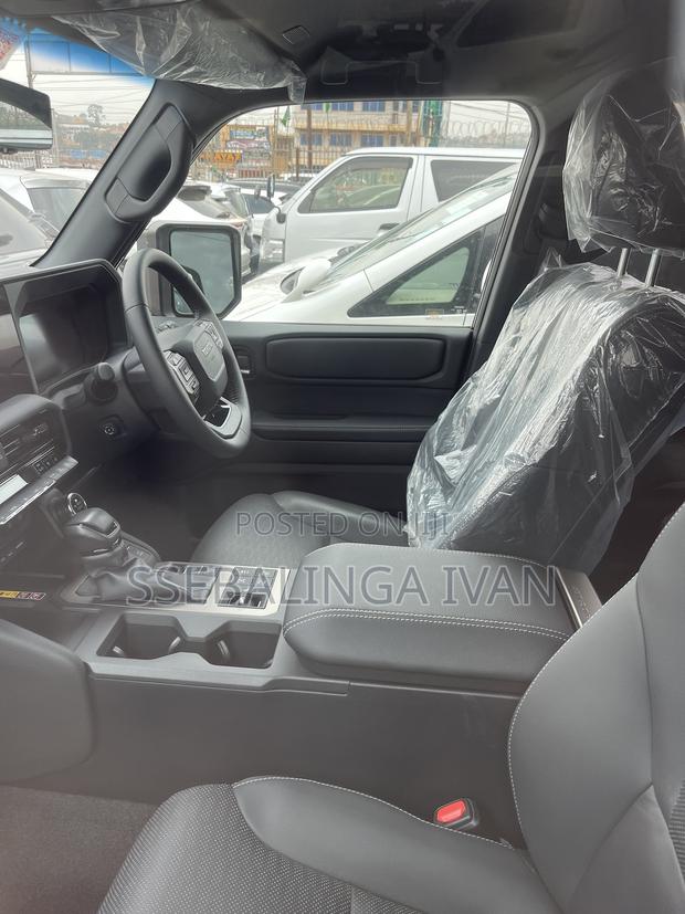 New Toyota Land Cruiser Prado 2025 Black