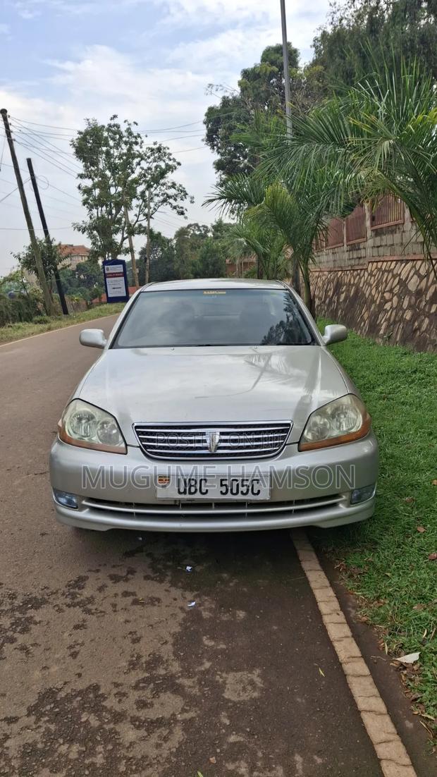Toyota Mark II 2004 Silver
