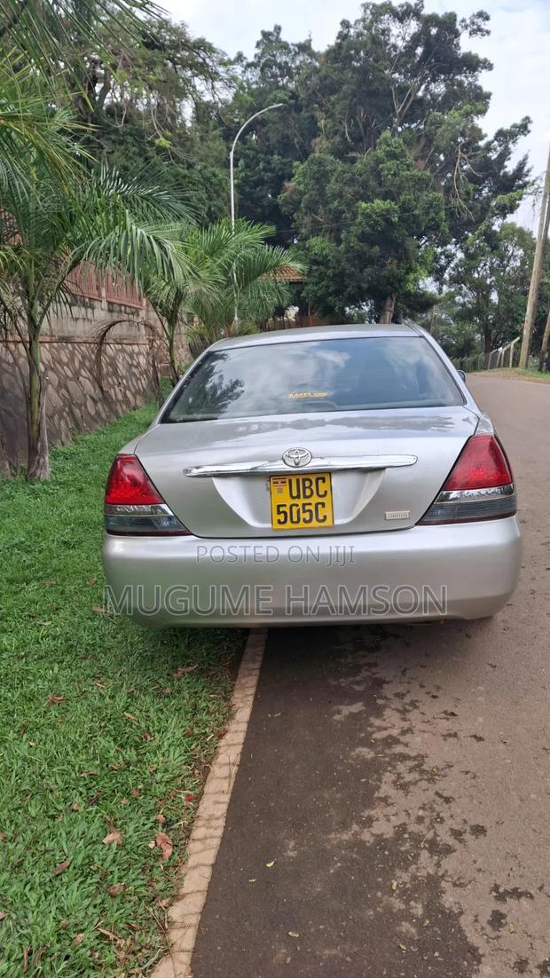 Toyota Mark II 2004 Silver