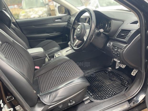 Subaru Outback 2011 Silver