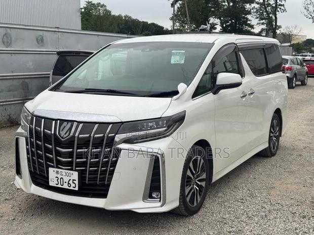 Toyota Alphard 2019 White