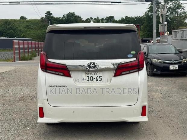 Toyota Alphard 2019 White
