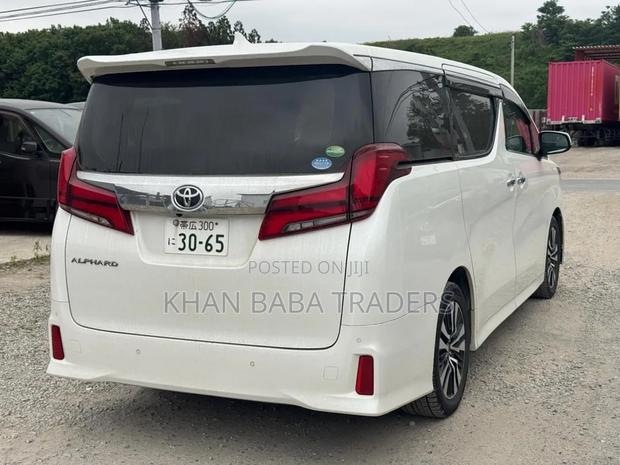 Toyota Alphard 2019 White