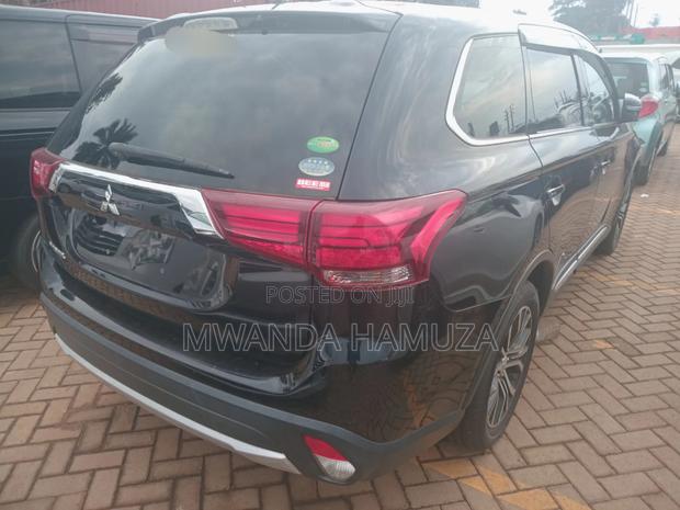 Mitsubishi Outlander 2014 Black
